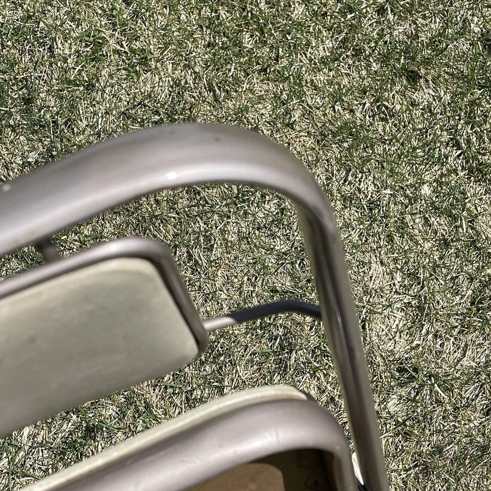 Samsonite shape scratched age